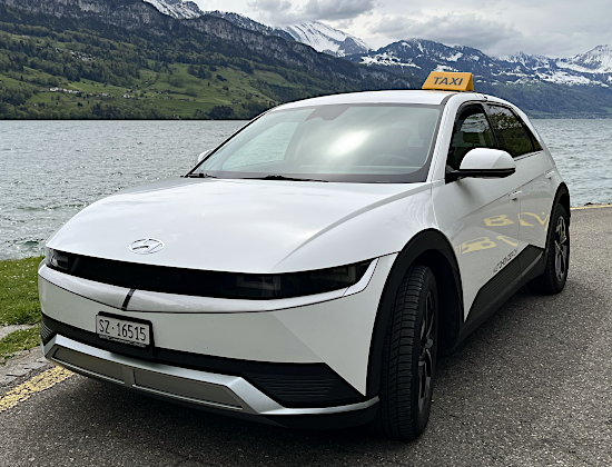 Mythen Taxi Hyundai Ioniq 5