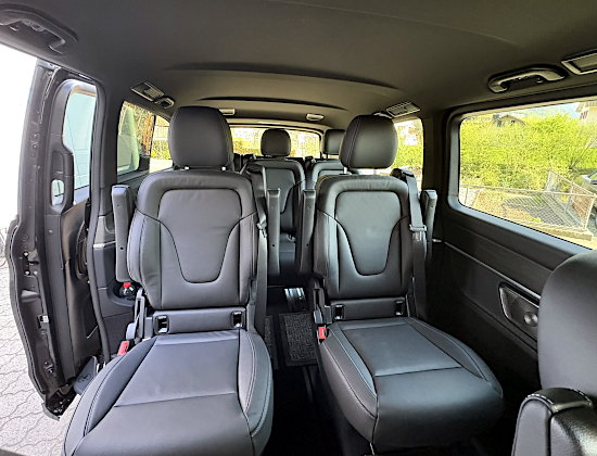 Mythen Taxi Mercedes Benz V - 300 4matic innen